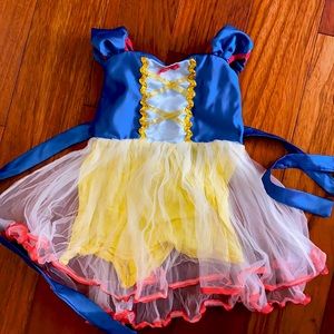 Adorable Snow White Costume